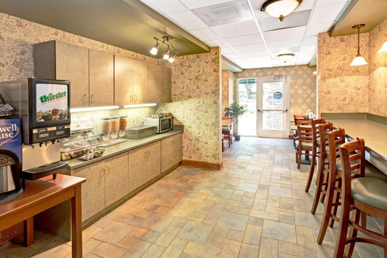 Microtel Inn & Suites By Wyndham Perimeter Center Sandy Springs Exteriér fotografie